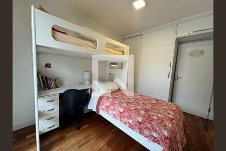 Casa de condomínio à venda com 258m², 4 quartos e 4 vagas