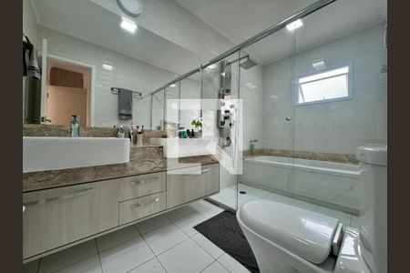 Casa de condomínio à venda com 258m², 4 quartos e 4 vagas