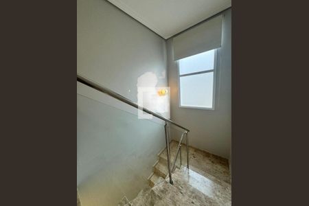 Casa de condomínio à venda com 258m², 4 quartos e 4 vagas