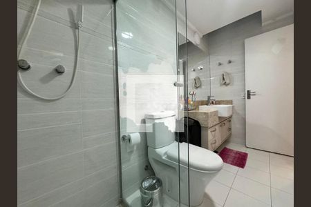 Casa de condomínio à venda com 258m², 4 quartos e 4 vagas