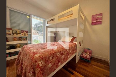 Casa de condomínio à venda com 258m², 4 quartos e 4 vagas