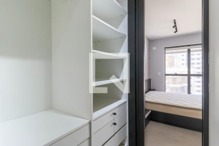 Apartamento para alugar com 55m², 1 quarto e 2 vagas Apartamento para alugar com 55m², 1 quarto e 2 vagasCloset da Suíte