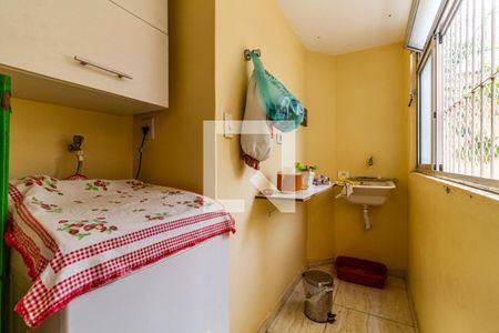 Apartamento à venda com 66m², 3 quartos e 1 vagaÁrea de Serviço
