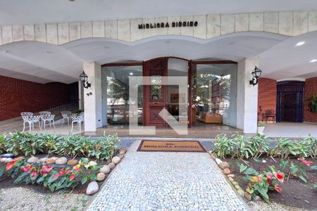 Apartamento à venda com 125m², 3 quartos e 1 vagaFachada e portaria