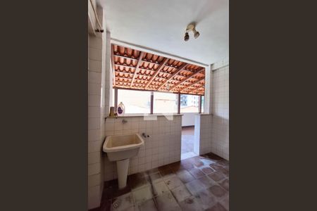 Apartamento à venda com 125m², 3 quartos e 1 vagaÁrea de Serviço