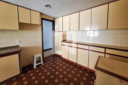 Apartamento à venda com 125m², 3 quartos e 1 vagaCozinha