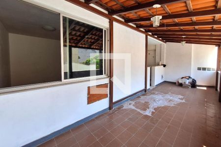 Apartamento à venda com 125m², 3 quartos e 1 vagaVaranda