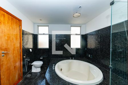 Apartamento para alugar com 157m², 1 quarto e 2 vagas Apartamento para alugar com 157m², 1 quarto e 2 vagasBanheiro da Suíte