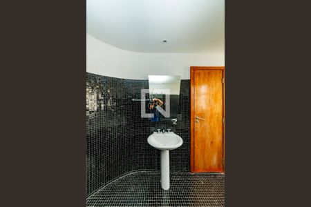 Apartamento para alugar com 157m², 1 quarto e 2 vagas Apartamento para alugar com 157m², 1 quarto e 2 vagasBanheiro da Suíte