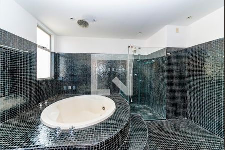 Apartamento para alugar com 157m², 1 quarto e 2 vagas Apartamento para alugar com 157m², 1 quarto e 2 vagasBanheiro da Suíte