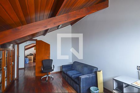 Casa à venda com 300m², 3 quartos e 5 vagasEscritório