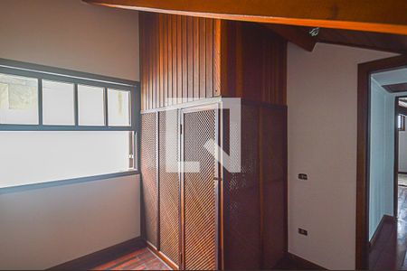 Casa à venda com 300m², 3 quartos e 5 vagasQuarto de Serviço