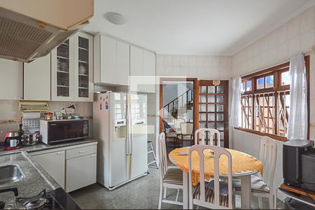 Casa à venda com 300m², 3 quartos e 5 vagasCozinha