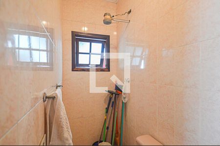 Casa à venda com 300m², 3 quartos e 5 vagasBanheiro de serviço