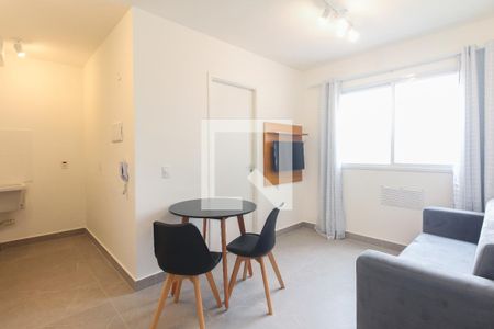 Sala  de apartamento para alugar com 2 quartos, 34m² em Chácara Califórnia, São Paulo