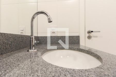 Apartamento para alugar com 34m², 2 quartos e sem vagaBanheiro 