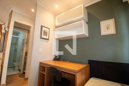 Quarto 1 de apartamento para alugar com 2 quartos, 45m² em Vila Congonhas, São Paulo