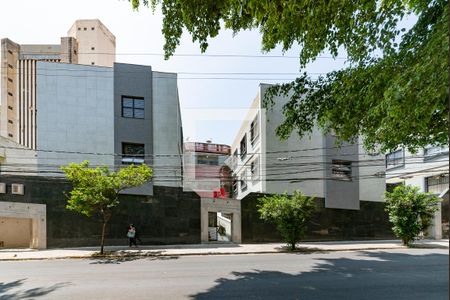 Apartamento para alugar com 101m², 3 quartos e 1 vaga Apartamento para alugar com 101m², 3 quartos e 1 vagaFachada