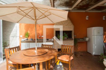 Casa para alugar com 400m², 4 quartos e 2 vagas Casa para alugar com 400m², 4 quartos e 2 vagasChurrasqueira