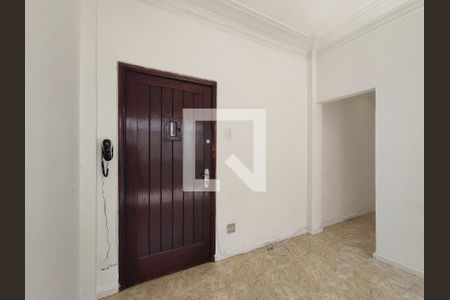Entrada de apartamento à venda com 2 quartos, 60m² em São Cristóvão, Rio de Janeiro