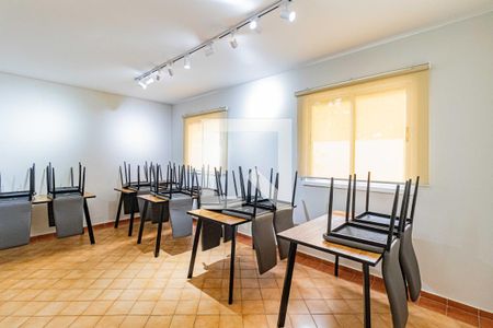 Apartamento para alugar com 72m², 2 quartos e 1 vaga Apartamento para alugar com 72m², 2 quartos e 1 vagaÁrea comum - Salão de festas