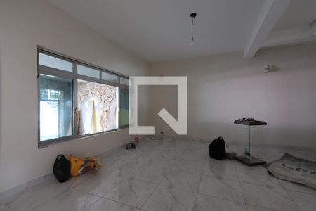 Sala de casa à venda com 3 quartos, 240m² em Vila Ema, São Paulo