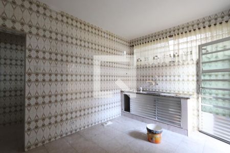 Casa à venda com 240m², 3 quartos e 2 vagasCozinha