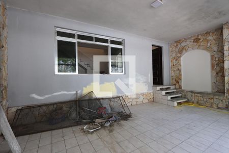 Casa à venda com 240m², 3 quartos e 2 vagasGaragem