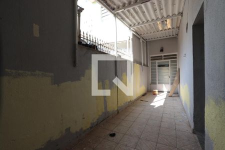 Casa à venda com 240m², 3 quartos e 2 vagasQuintal