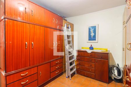 Casa à venda com 150m², 4 quartos e 2 vagas Casa à venda com 150m², 4 quartos e 2 vagasQuarto 4 - Closet