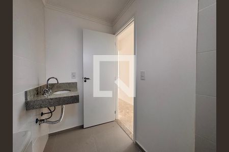 Apartamento à venda com 58m², 2 quartos e 1 vaga Apartamento à venda com 58m², 2 quartos e 1 vagaBanheiro