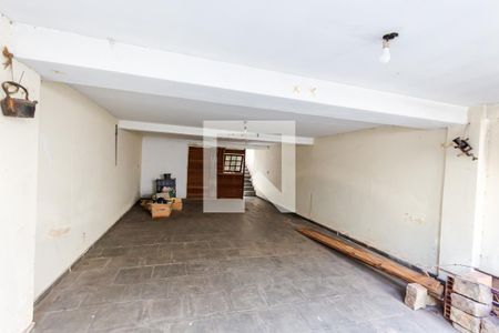 Casa à venda com 361m², 4 quartos e 2 vagasQuintal
