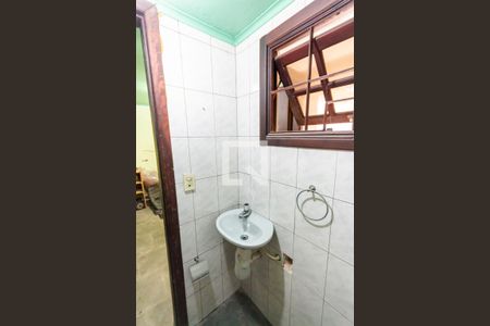 Casa à venda com 361m², 4 quartos e 2 vagasBanheiro de Serviço