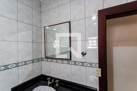 Casa à venda com 361m², 4 quartos e 2 vagasBanheiro 2