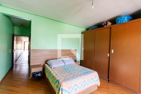 Casa à venda com 361m², 4 quartos e 2 vagasSuíte