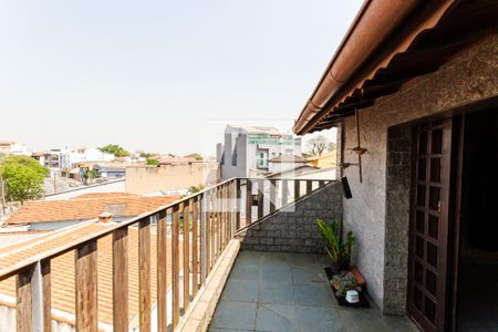 Casa à venda com 361m², 4 quartos e 2 vagasVaranda do Sótão