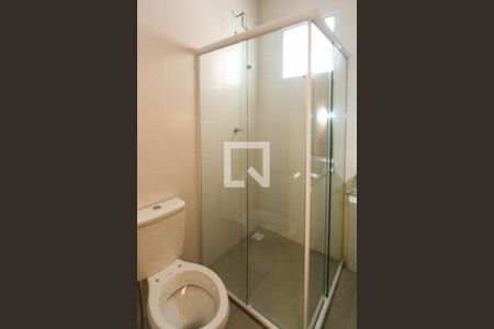Banheiro de apartamento para alugar com 2 quartos, 40m² em Vila Ivg, São Paulo
