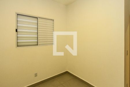 Quarto 01 de apartamento para alugar com 2 quartos, 40m² em Vila Ivg, São Paulo