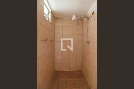 Casa à venda com 180m², 3 quartos e 2 vagasBanheiro 1