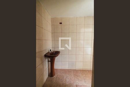 Casa à venda com 180m², 3 quartos e 2 vagasBanheiro 1