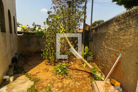 Casa à venda com 180m², 3 quartos e 2 vagasQuintal