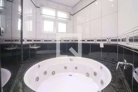 Apartamento à venda com 178m², 3 quartos e 2 vagasBanheiro