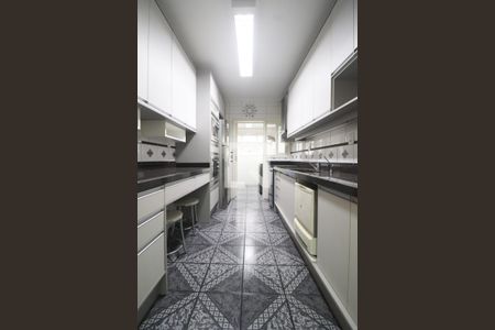 Apartamento à venda com 178m², 3 quartos e 2 vagasCozinha