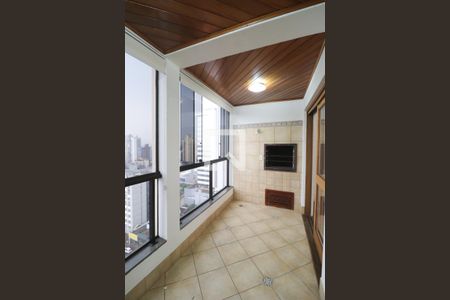 Apartamento à venda com 178m², 3 quartos e 2 vagasVaranda - Sala