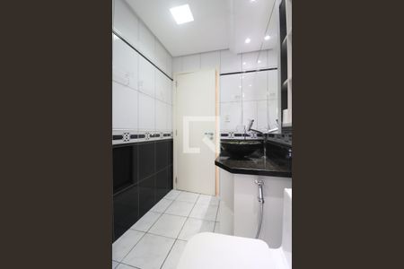 Apartamento à venda com 178m², 3 quartos e 2 vagasBanheiro