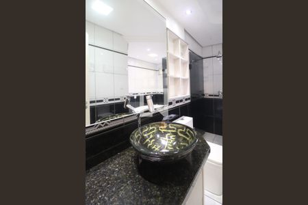 Apartamento à venda com 178m², 3 quartos e 2 vagasBanheiro