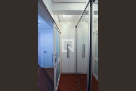 Apartamento à venda com 178m², 3 quartos e 2 vagasCloset - Quarto 2