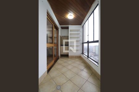 Apartamento à venda com 178m², 3 quartos e 2 vagasVaranda - Sala