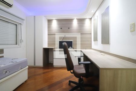 Apartamento à venda com 178m², 3 quartos e 2 vagasQuarto