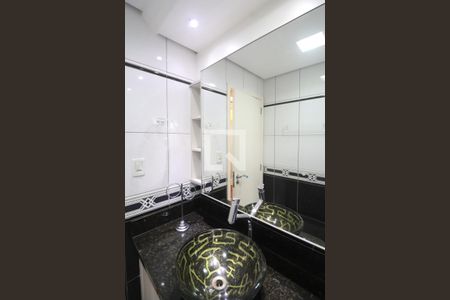 Apartamento à venda com 178m², 3 quartos e 2 vagasBanheiro